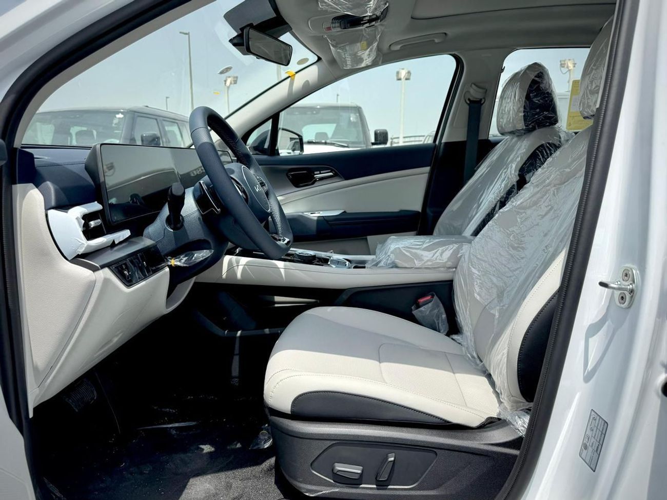 كيا سبورتيج 2.0L HEV Chinese Specs 2025 Export Price @ 86,000 AED