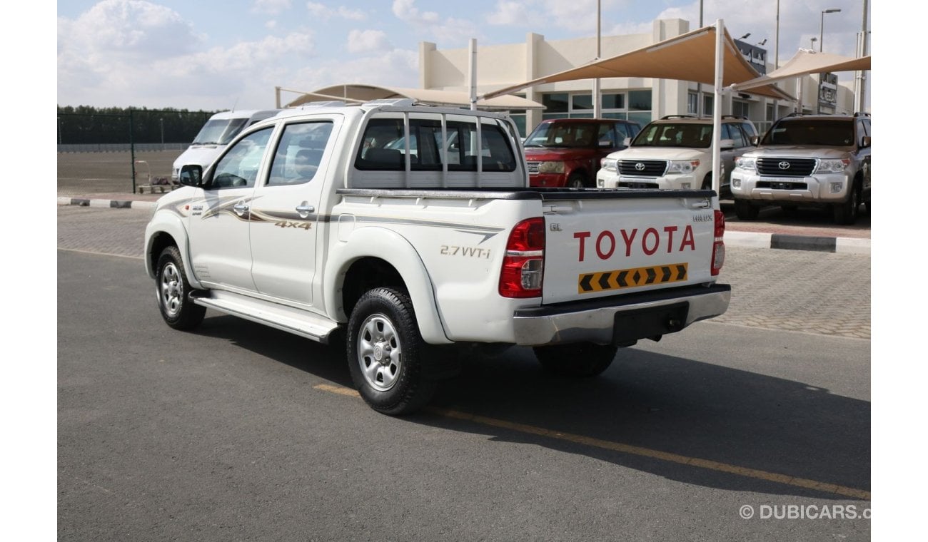 Toyota Hilux 4X4 AUTOMATIC PICKUP TRUCK WITH GCC SPECS