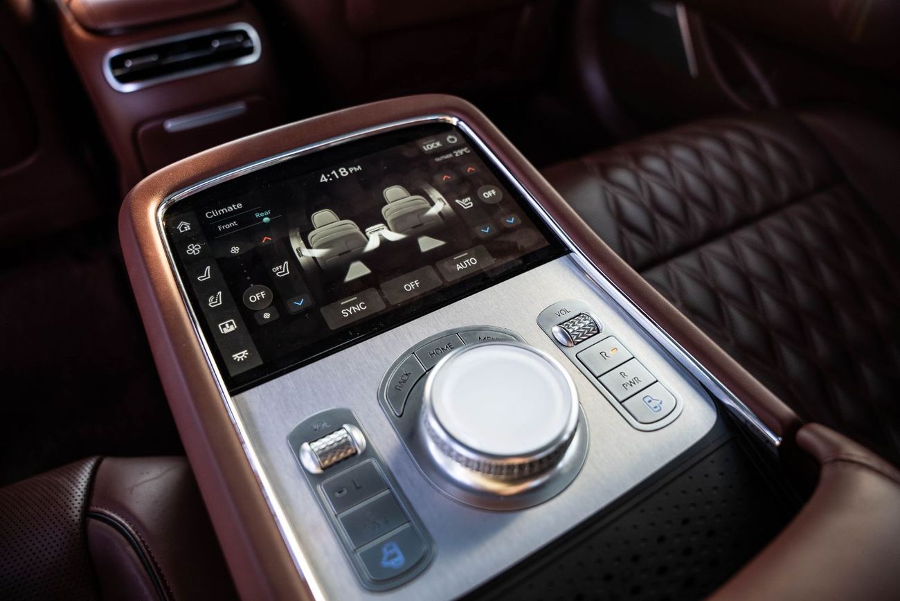 جينيسس G90 Royal AWD 2023 GCC Low Mileage 3.5L V6