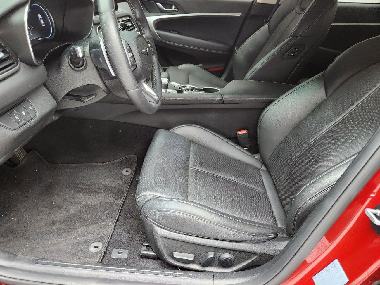 Genesis G70 Platinum 2.0L RWD