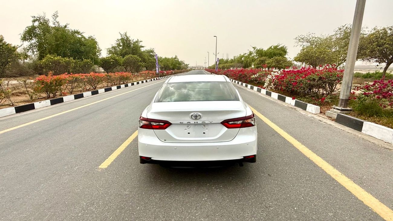 Toyota Camry S 2.5L (181 HP)