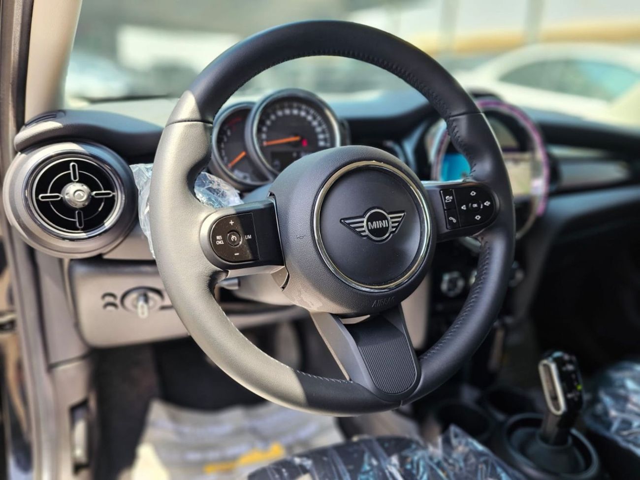 Mini Cooper Std 1.5L (4 Seater)