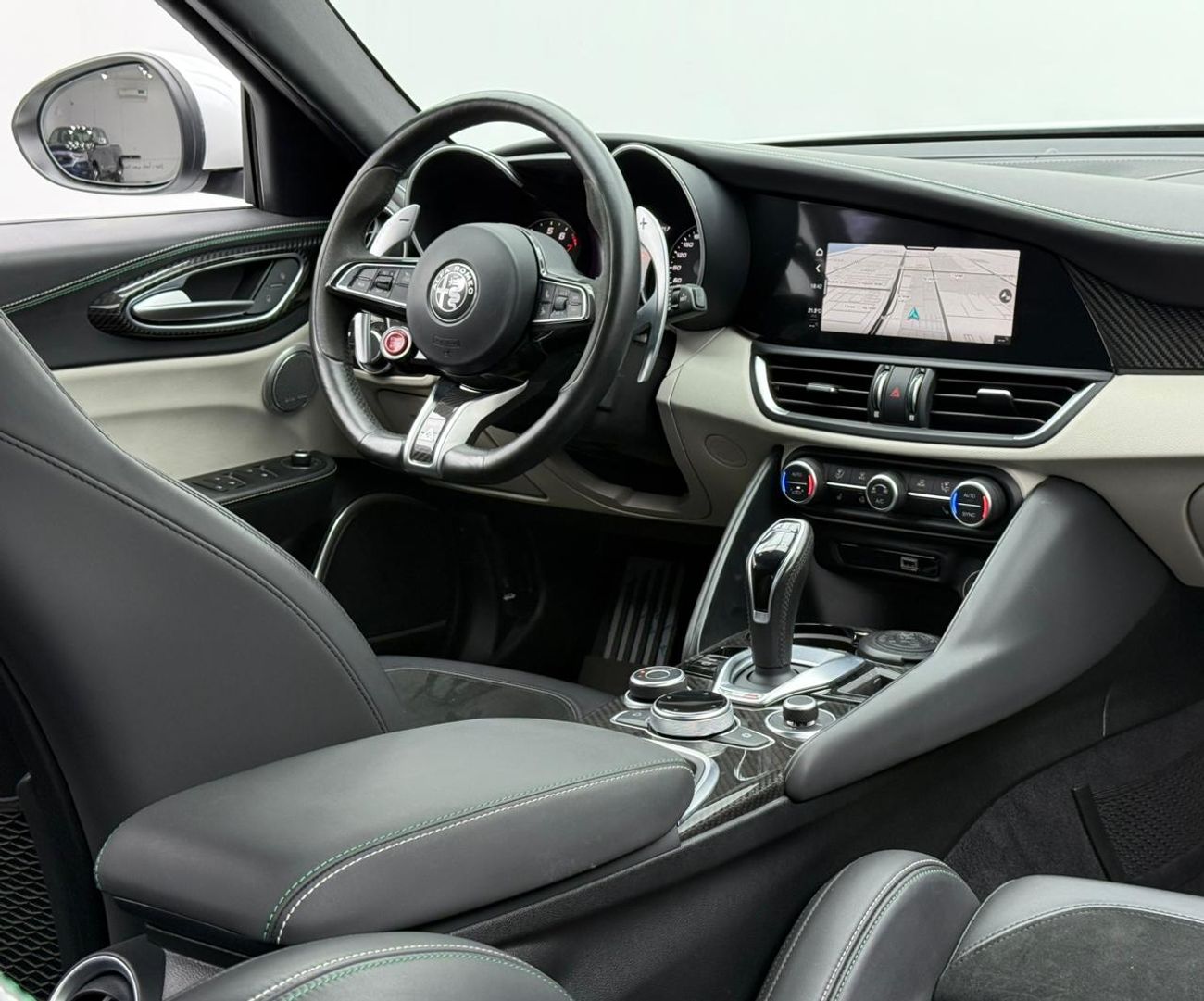 ألفا روميو جوليا Quadrifoglio 2.9L (510 HP) 2020 Alfa Romeo Giulia ,Gargash Warranty+Service Contract+Full Service Hi