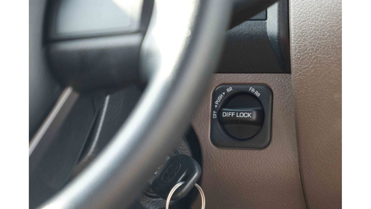 Toyota Land Cruiser Pick Up 2024 Toyota Land Cruiser 4.5 LC79 Double Cab - Beige inside Beige | Export Only