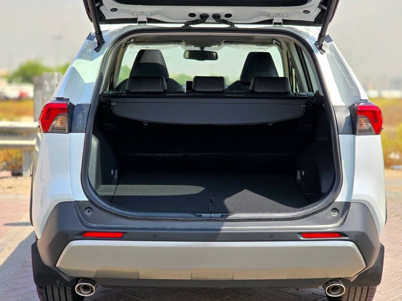 تويوتا راف ٤ LTD HEV TOYOTA RAV4 HYBRID 2.5L AWD FULL-OPTION LIMITED 2025 MODEL