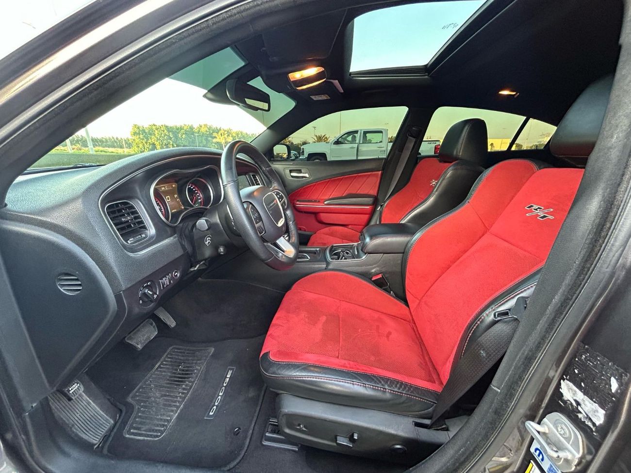 Dodge Charger R/T Road Track DODGE CHARGER R/T 2016 GCC V8 // ORGINAL PAINT // ACCIDENT FREE // PERFECT CONDITION