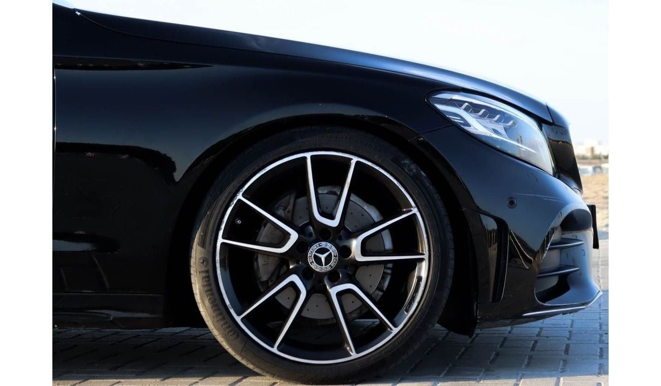 مرسيدس بنز C 200 Mercedes C200 2019 2.0 L GCC, original paint accident-free in excellent condition, 1794 P.M