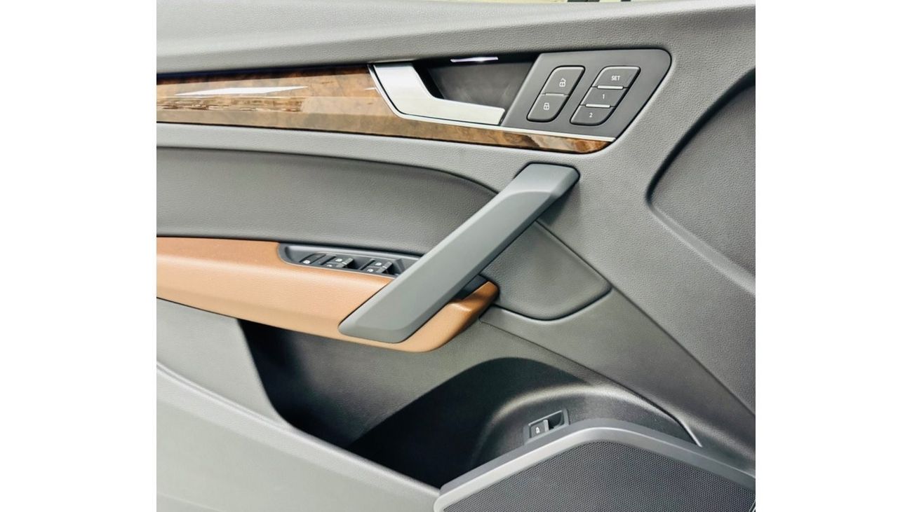 Audi Q5 45 TFSI Quattro GCC .. S line .. Original Paint .. Warranty .. Perfect Condition .. Top Range