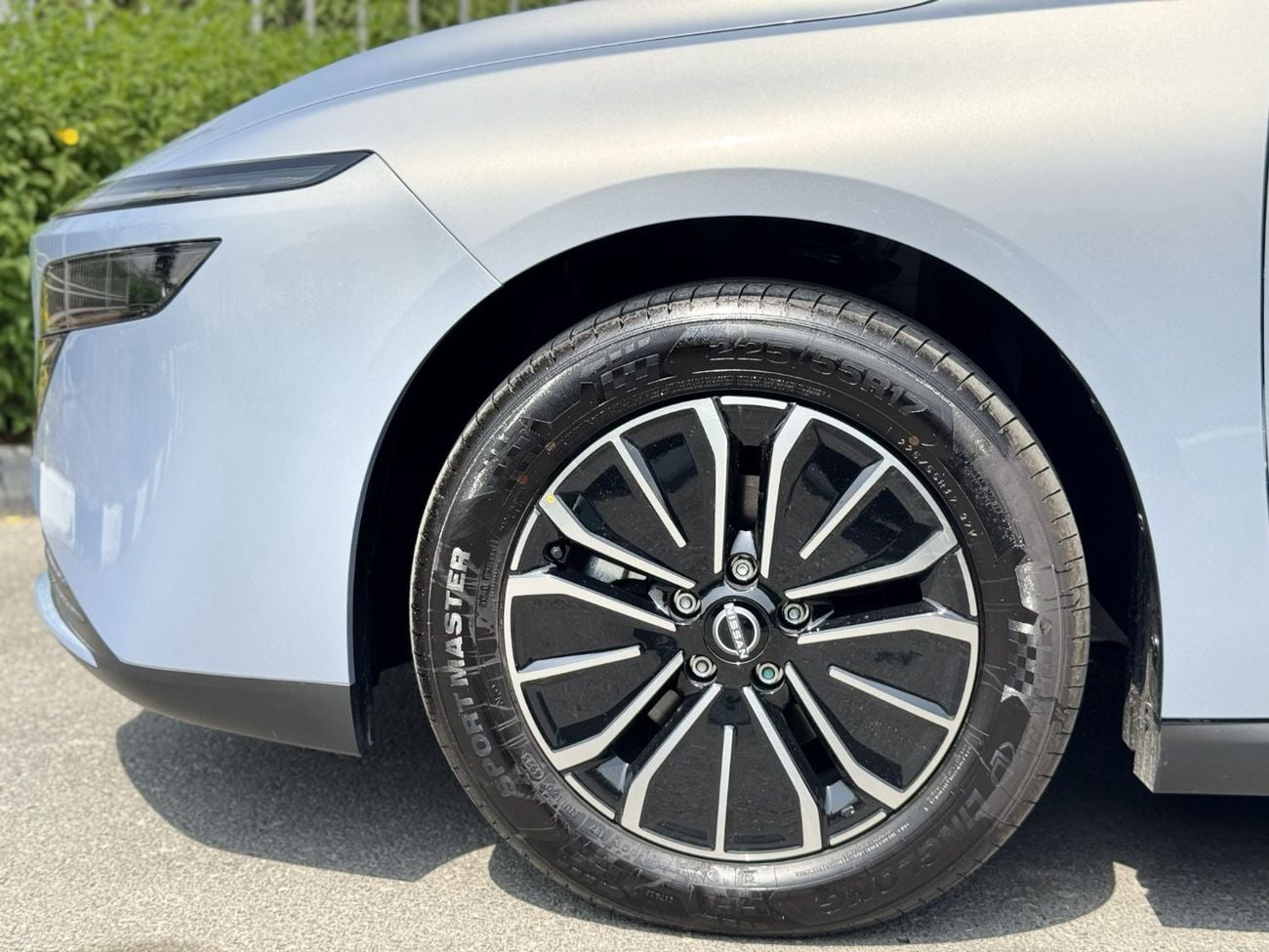 Nissan N6 Nissan N6 180 Max 2025 – Plug-in Hybrid