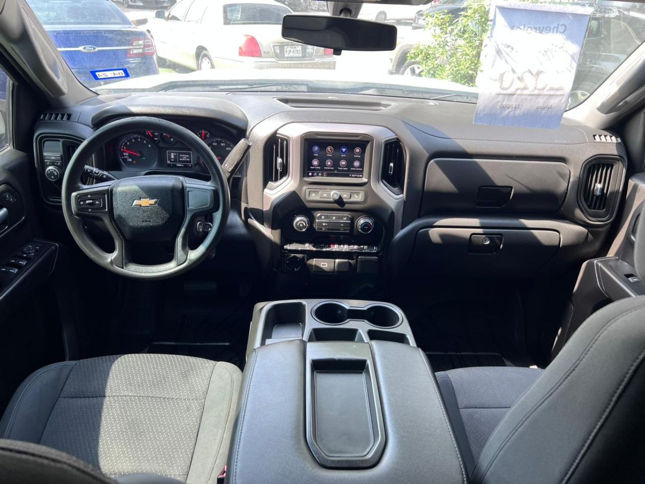 شيفروليه سيلفارادو Very clean car low mileage 4 cylinder turbo