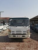 إيسوزو NPR بحالة ممتازة