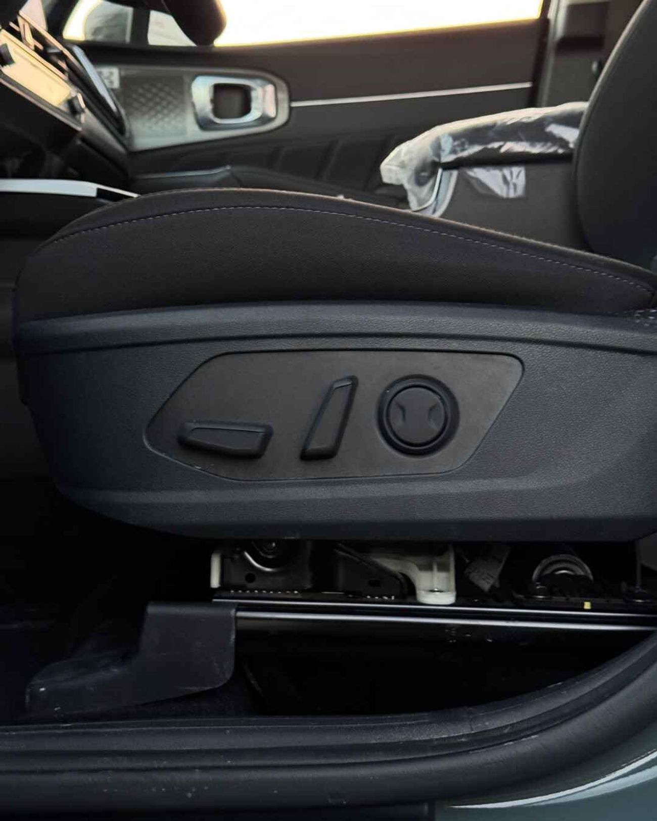 Kia Sorento FULL 1.6T (HYBRID) - 2025 MODEL -MID OPTION