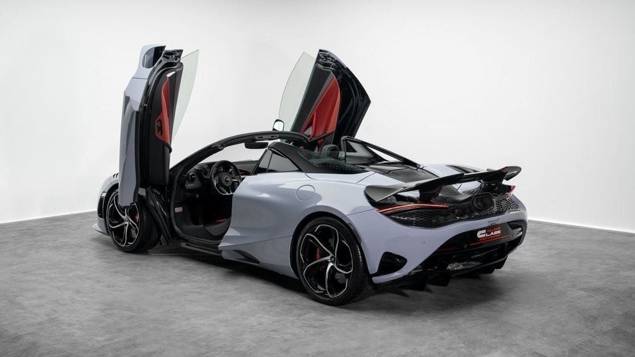 مكلارين 750S سبايدر - ٢٠٢٤ - دول مجلس التعاون الخليجي - تحت الضمان وعقد الخدمة