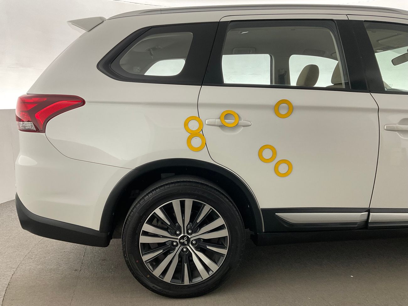 Mitsubishi Outlander GLX Basic | Guaranteed Warranty | 0 Down Payment