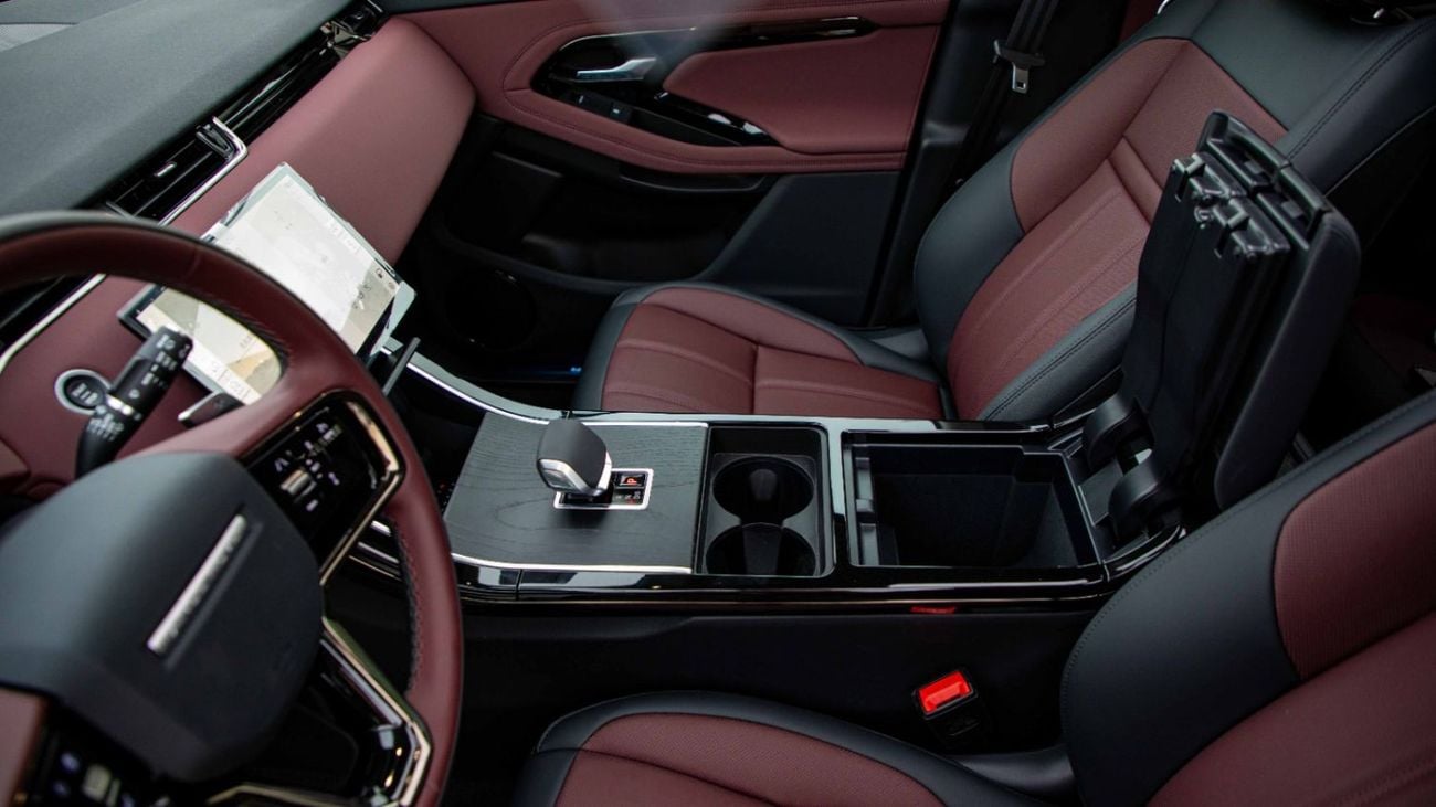 Land Rover Range Rover Evoque Dynamic SE P250 2.0L | 2025 | For Local Registration +10%