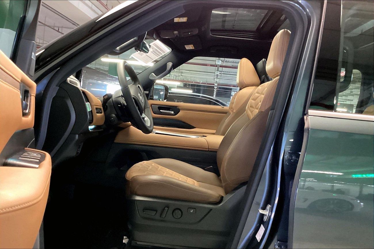 نيسان باترول SE Platinum City | شامل الضمان | 0 ﺪﻔﻋﺓ ﺃﻮﻟﻯ