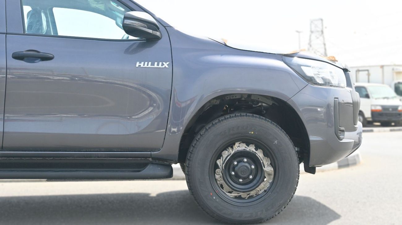 تويوتا هيلوكس Toyota Hilux 4x4  2024 2.4L Diesel Double Cab Transmission Manual Grey Outside Black inside