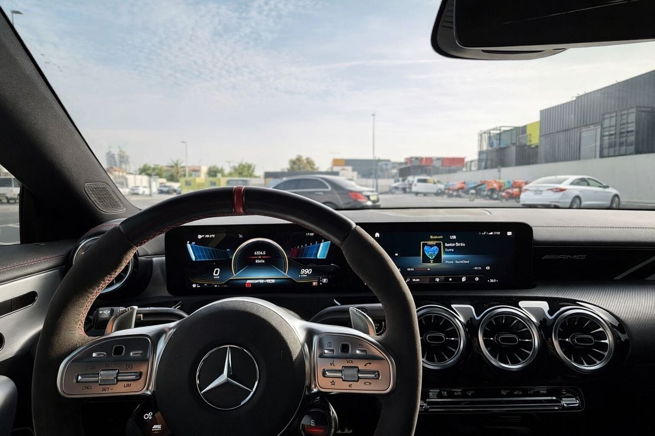 Mercedes-Benz CLA 35 AMG