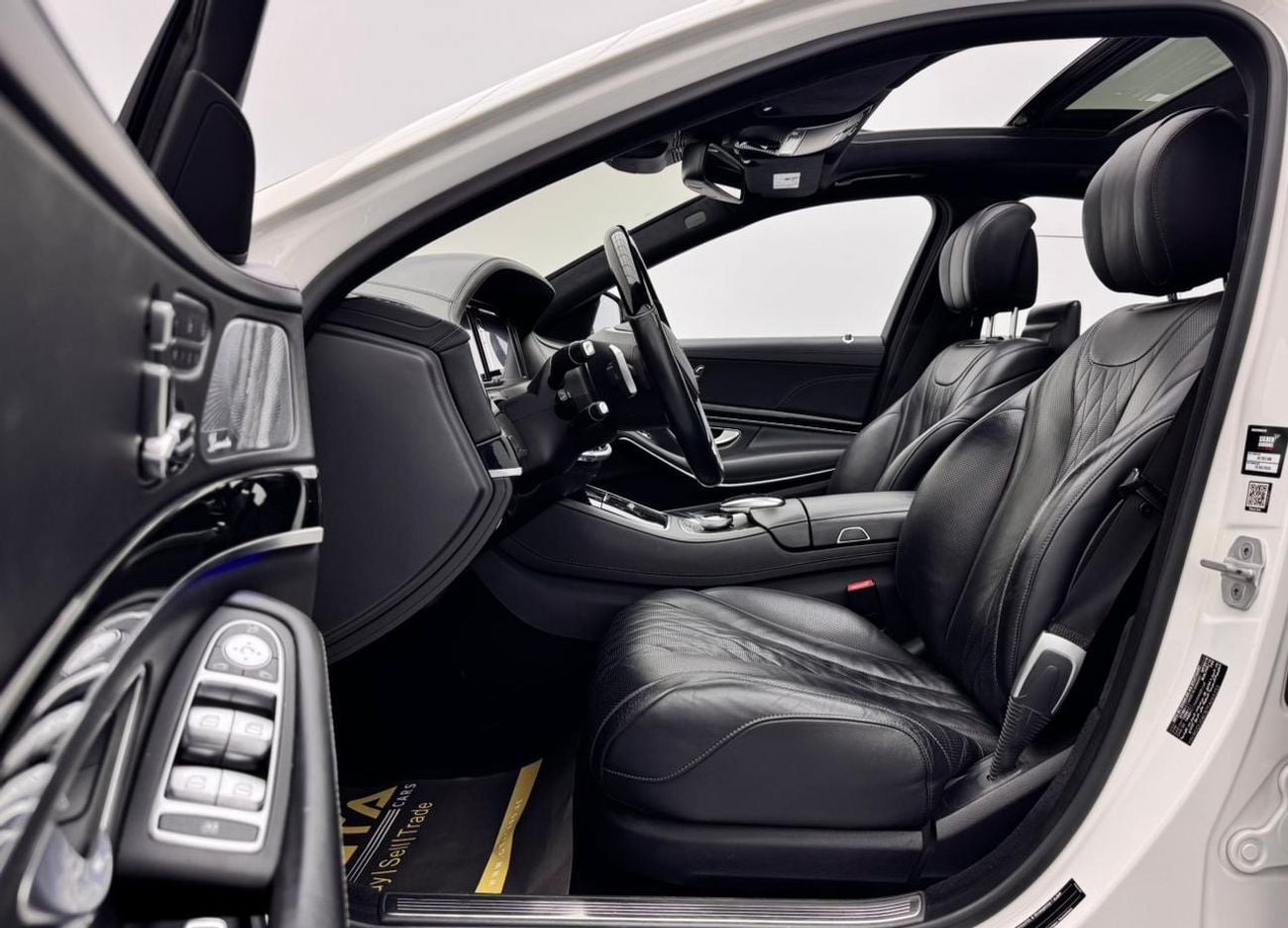Mercedes Benz S500 AMG 4.7L 2015 Mercedes-Benz S500 AMG, Mercedes Service History, Excellent Condition, GCC