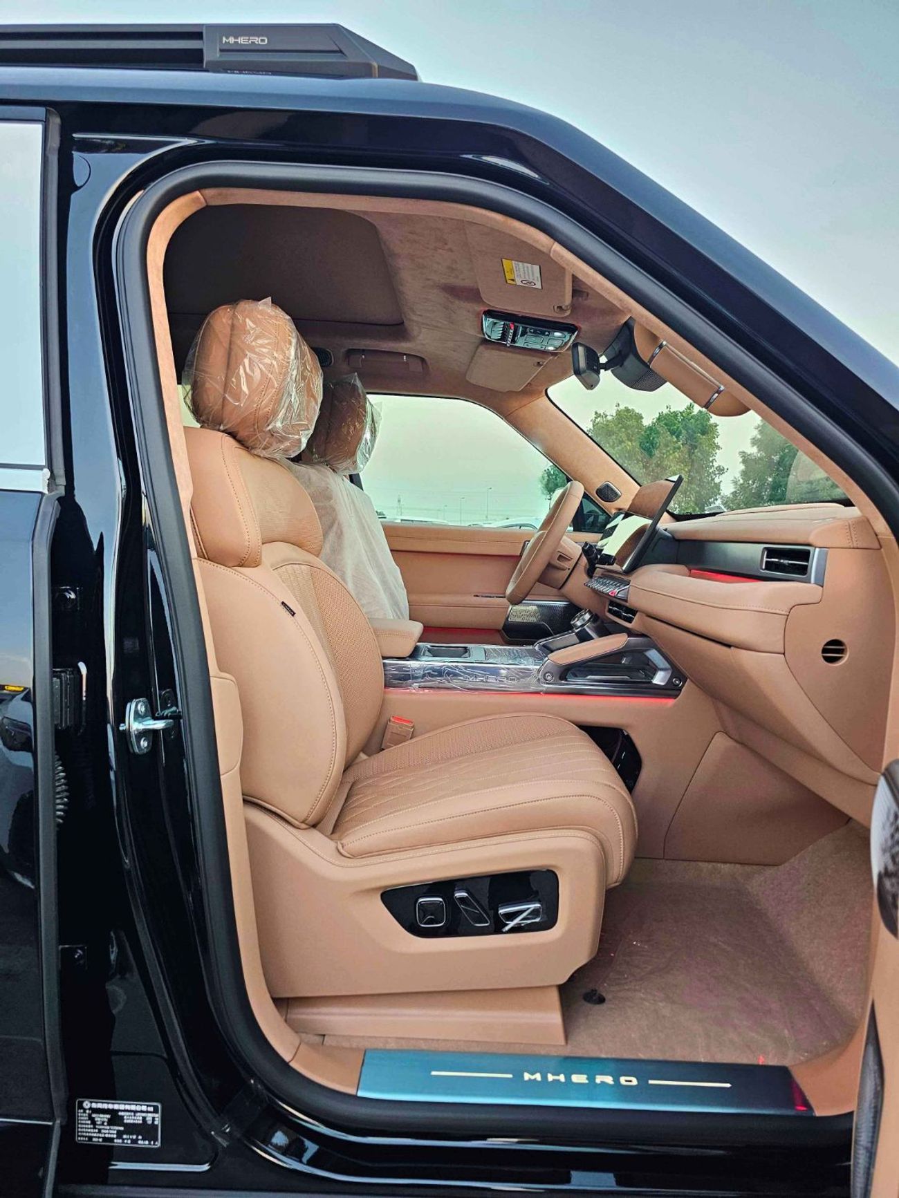 Dongfeng M Hero M817 HYBRID / 1.5L TURBO CHARGED PETROL /  LARGE DISPLAY 15.6" TOUCHSCREEN / PANORAMIC ROOF (CODE#MH817H)