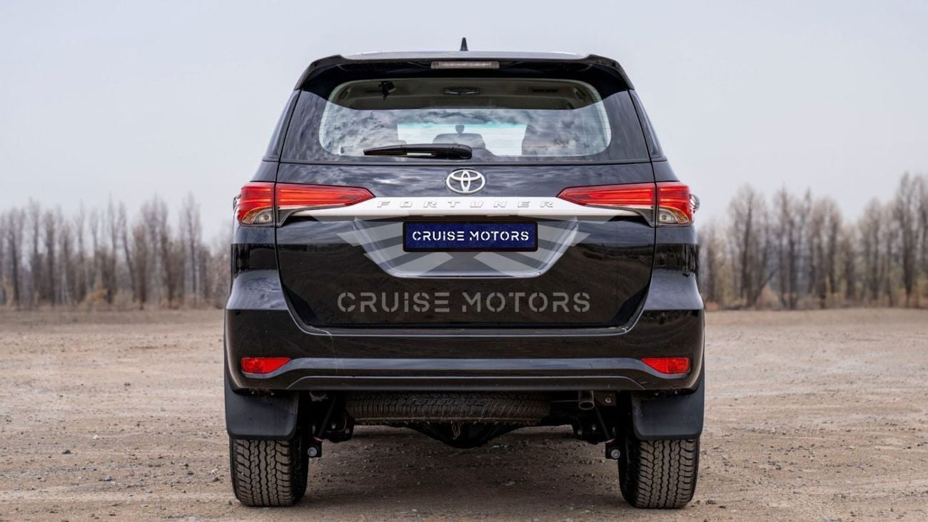 تويوتا فورتونر Automatic - 2.7L - Petrol - SUV/Crossoveer - Four Wheel Drive - 7 seats - 5 doors