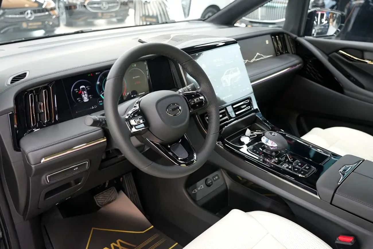 جي إي سي M8 2.0T GX GX Master | GCC 0km | 5 Years Agency Warranty