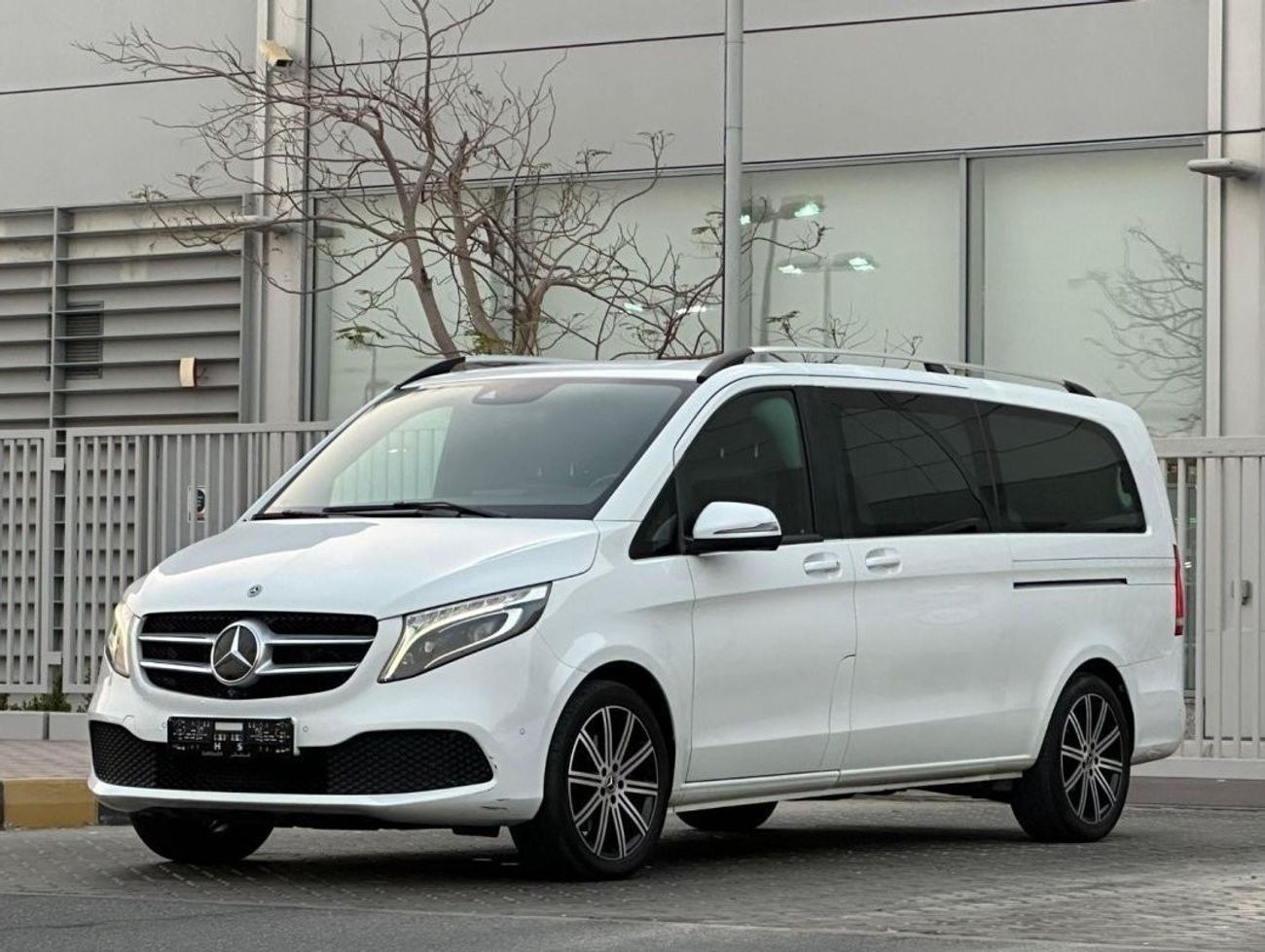 Mercedes-Benz V 250 Avantgarde MERCEDES V-250 2020 GCC VIP SEATS // PERFECT CONDITION IN SIDE AND OUT SIDE