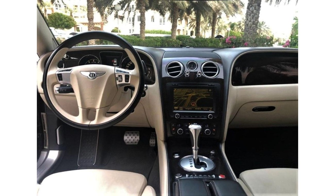 Bentley Continental Flying Spur = DROP PRICE OFFER = FREE REGISTRATION WITH WARRANTY - GCC SPECS -