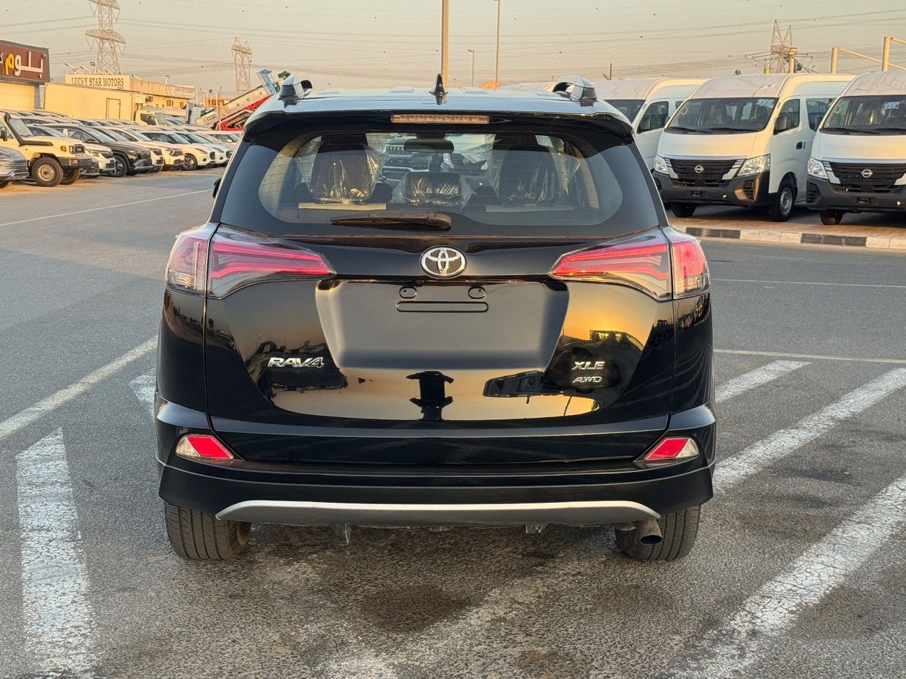 تويوتا راف ٤ XLE 2.0L