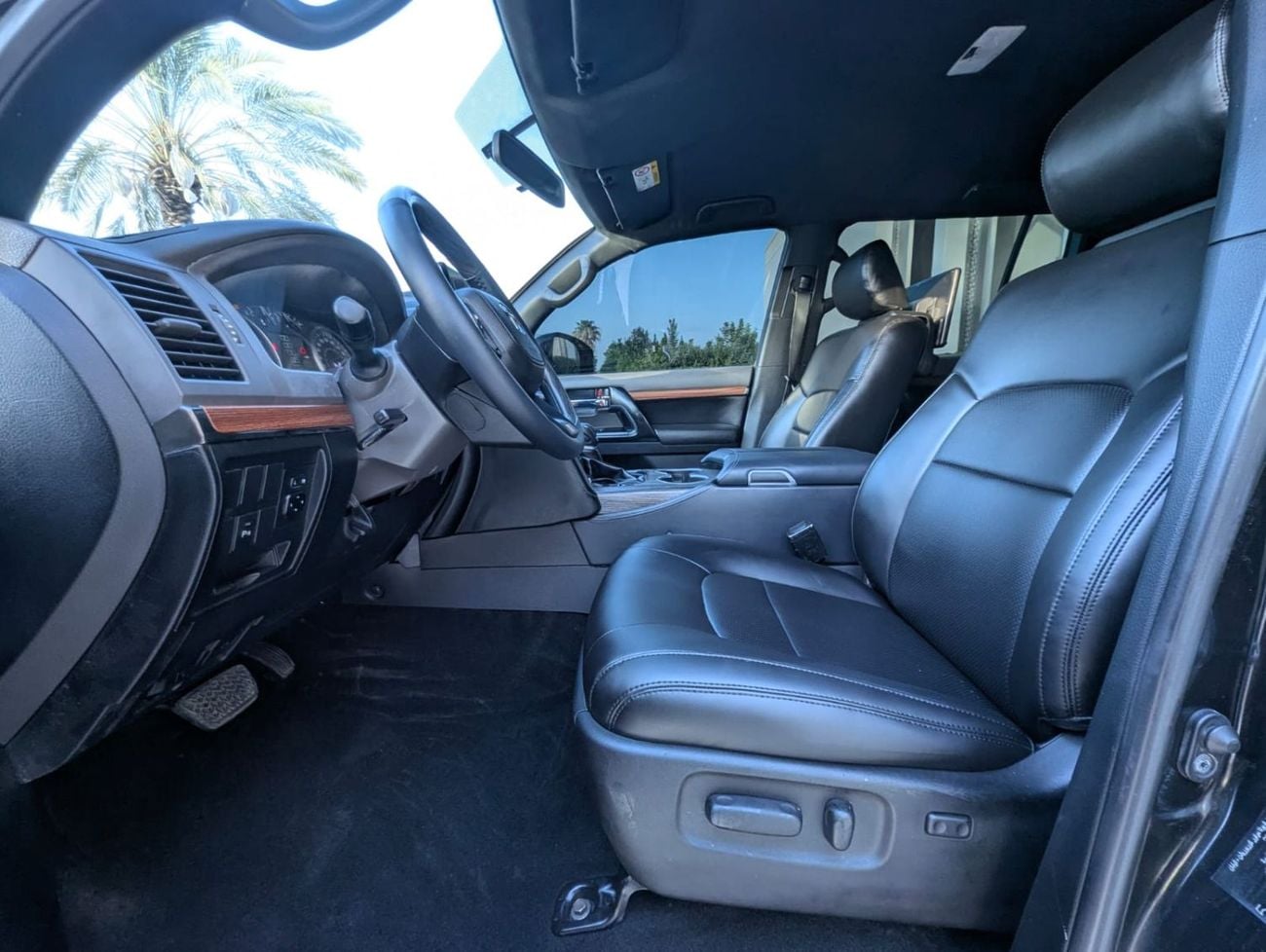 تويوتا لاند كروزر Toyota landcruise 2021Model 4.0L v6 GXR petrol Engine Colour Black push start Transmission Automatic