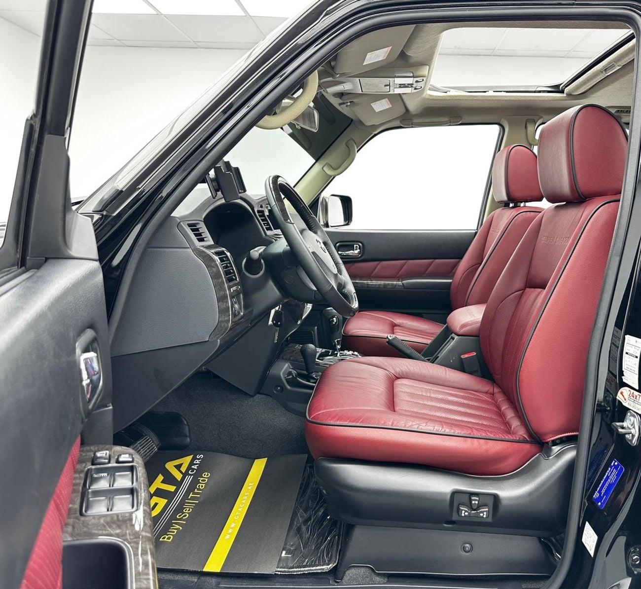 Nissan Patrol 2024 Nissan Patrol Super Safari (Al Ostura Edition), June/2027 Nissan Warranty, Full Nissan Service