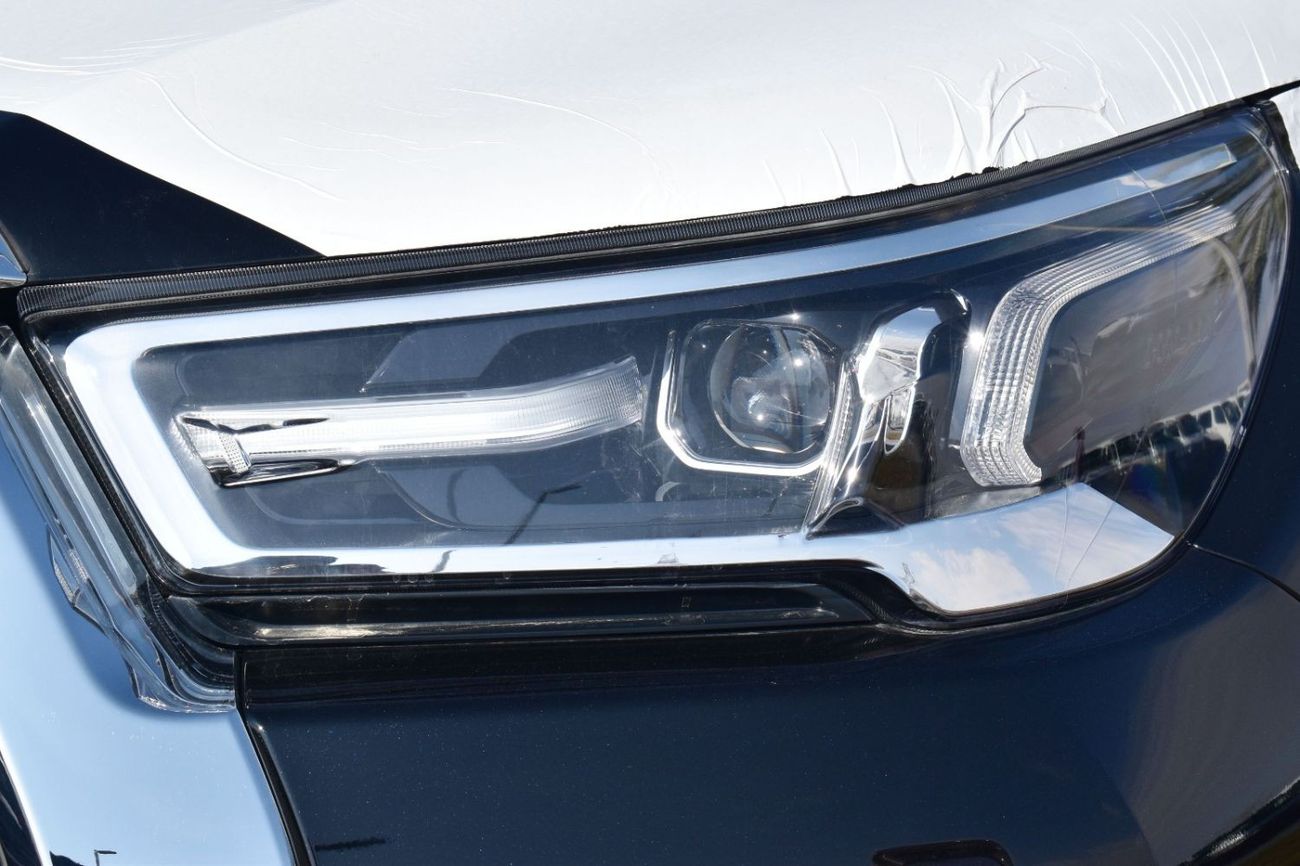 تويوتا هيلوكس TOYOTA HILUX 4.0 SR5 BLACK 2025