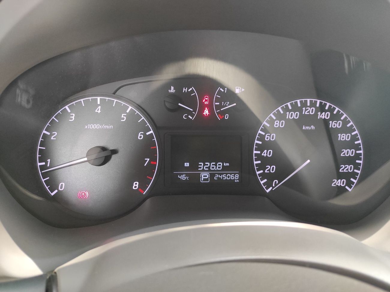 Nissan Sentra SV 1.8L Nissan Sentra 2016 Gcc V4 full automatic fast owner clean car