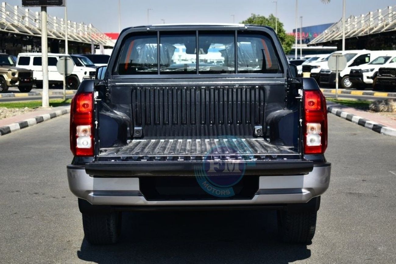 Mitsubishi L200 Double Cab Pickup GLS 2.4L Petrol 4WD Manual