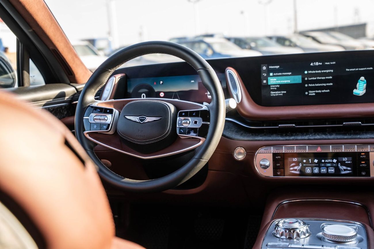 جينيسس G90 Royal AWD 2023 GCC Low Mileage 3.5L V6