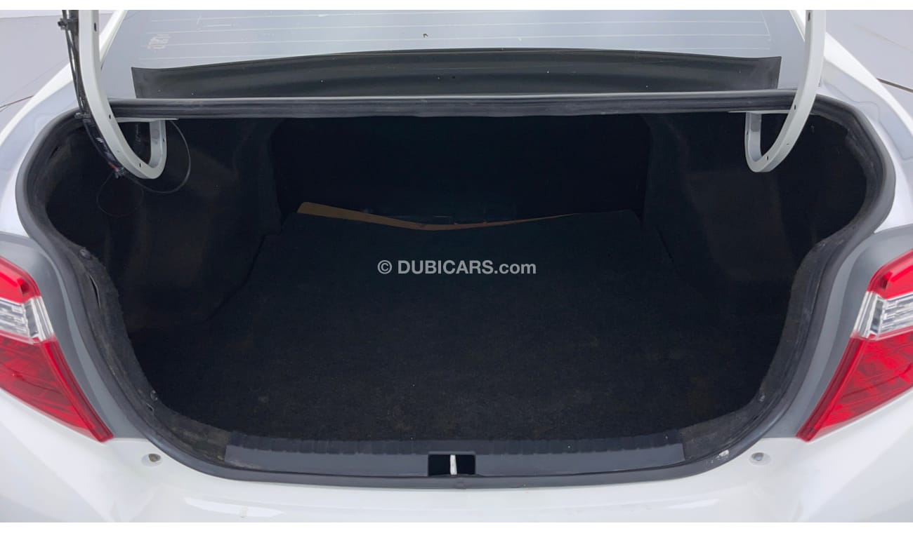 تويوتا يارس SE / E 1.5 | بدون دفعة مقدمة | اختبار قيادة مجاني للمنزل