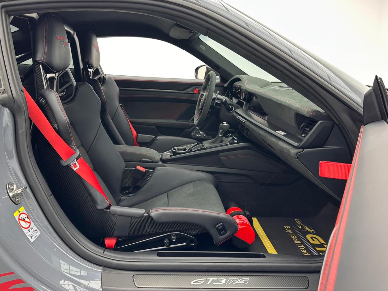 Porsche 911 GT3 RS 4.0L (520 HP) Coupe 2025 Porsche 911 GT3 RS Weissach Package, Jan/2027 Porsche Warranty, Bran