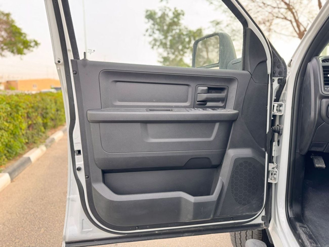 رام 2500 Power Wagon 6.4L 4WD (5 Seater)