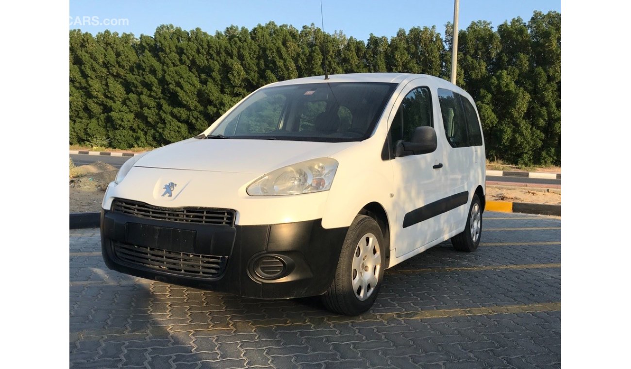 Peugeot Partner Tepee 2014 seats ref #828