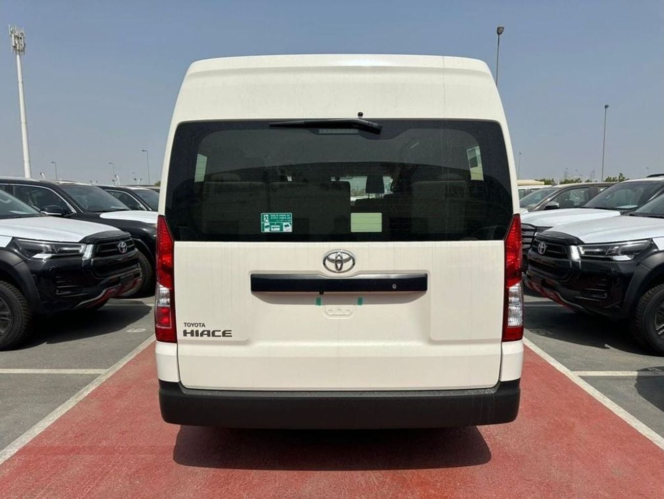 Toyota Hiace TOYOTA HIACE  3.5L PETROL AUTOMATIC,13SEATS,HIGH/ROOF 2026