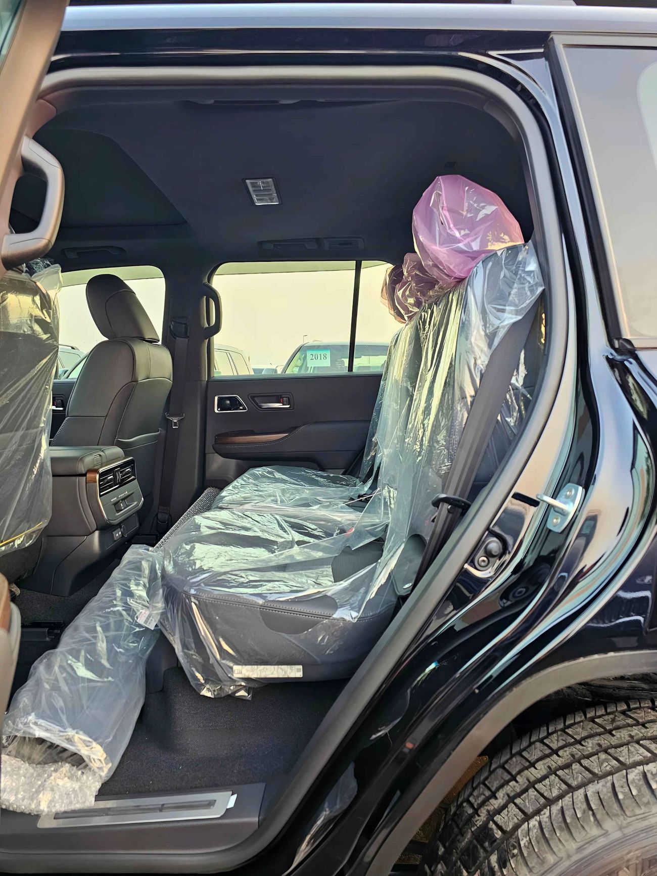 تويوتا لاند كروزر GXR TWIN TURBO / 3.3L V6 DIESEL / PWR SEATS / JBL SPKRS / FULL OPTION (CODE # GXR)