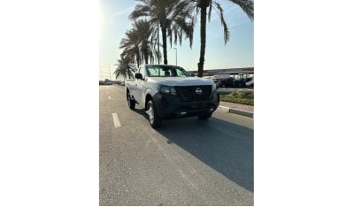 نيسان نافارا Nissan Navara Pickup 4X4 2.5L petrol Single Cab