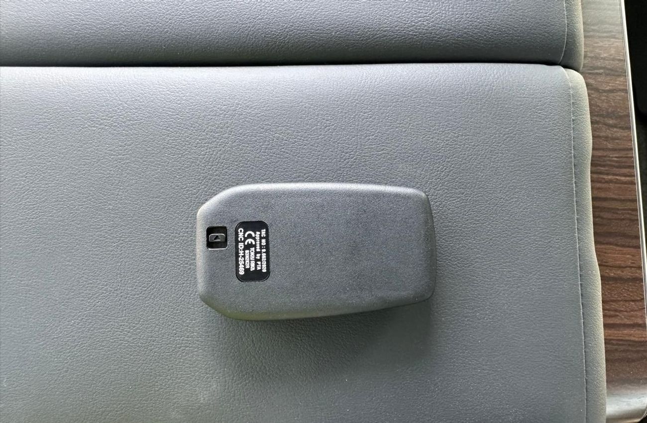 Toyota Land Cruiser GXR4 3.5L FULL OPTION