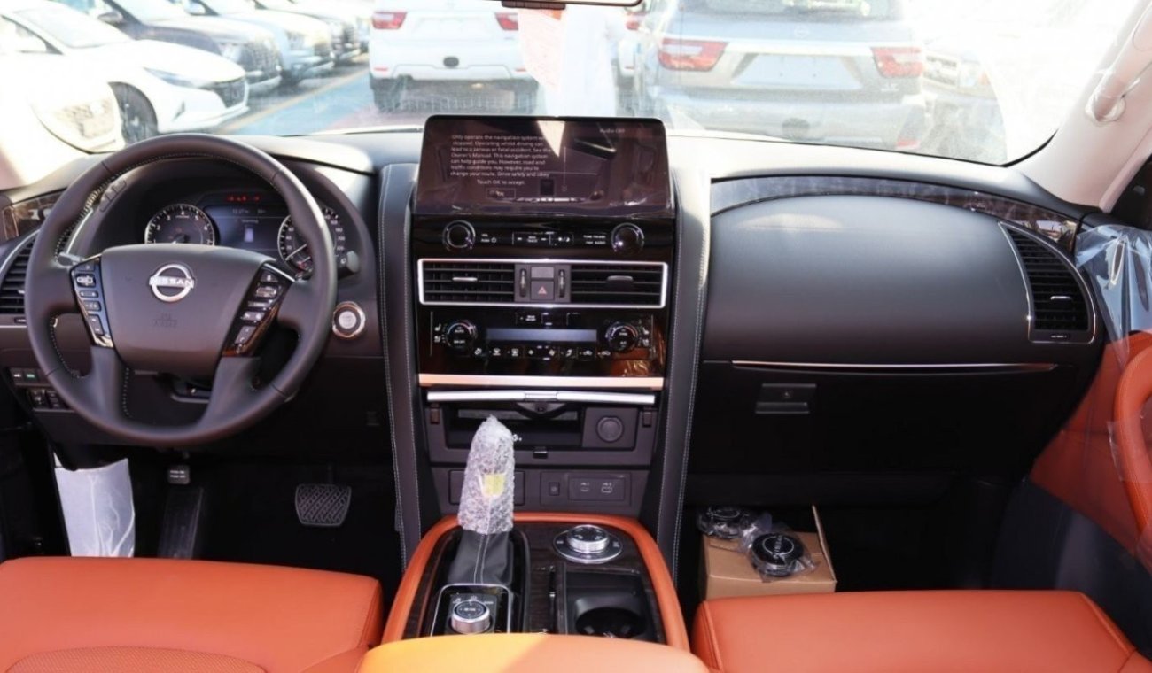 Nissan Patrol LE T2 V8 5.6Ltr, Model 2024, Sunroof, leather seats,apple play,