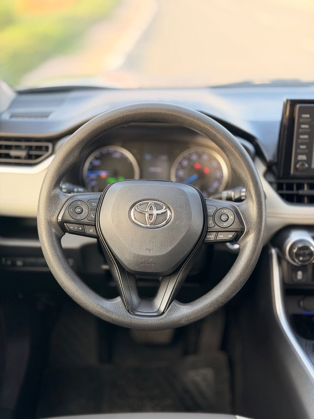 Toyota RAV4 Hybrid XLE 2.5L