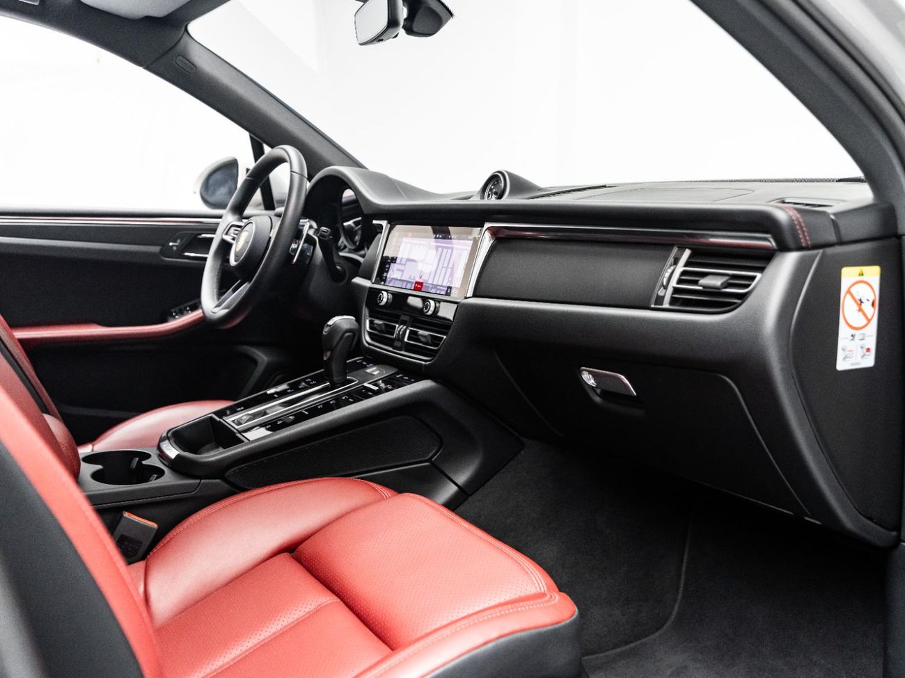 Porsche Macan Std 2.0L (252 HP) 2024 Porsche Macan, 2.0L TC I4, 4WD, 248 bhp, 7 Speed Automatic