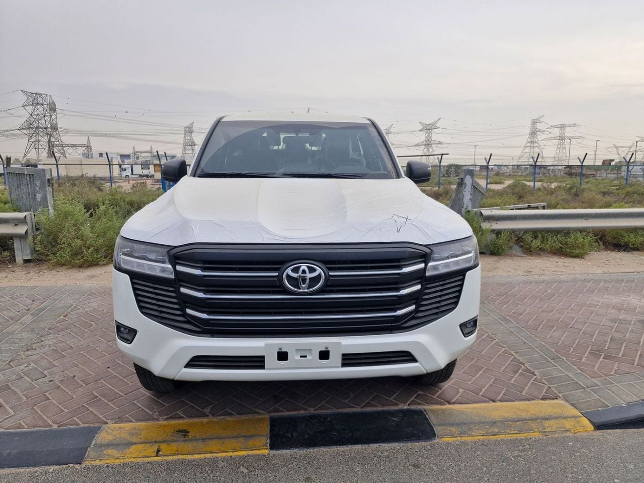 Toyota Land Cruiser 2026 TOYOTA LC300 GX 4.0L BASIC BRAND NEW 0KM