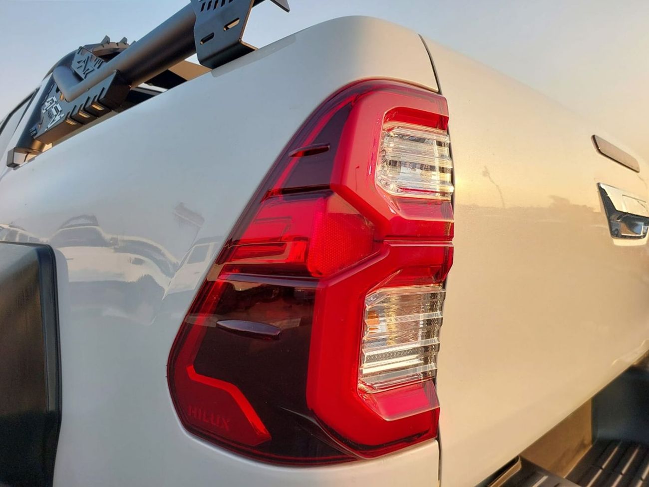 تويوتا هيلوكس TOYOTA HILUX PICKUP RHD 2018 MODEL 2.8 L DIESEL AUTOMATIC(PM29171)