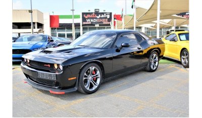 Dodge Challenger R/T CARBON FIBER