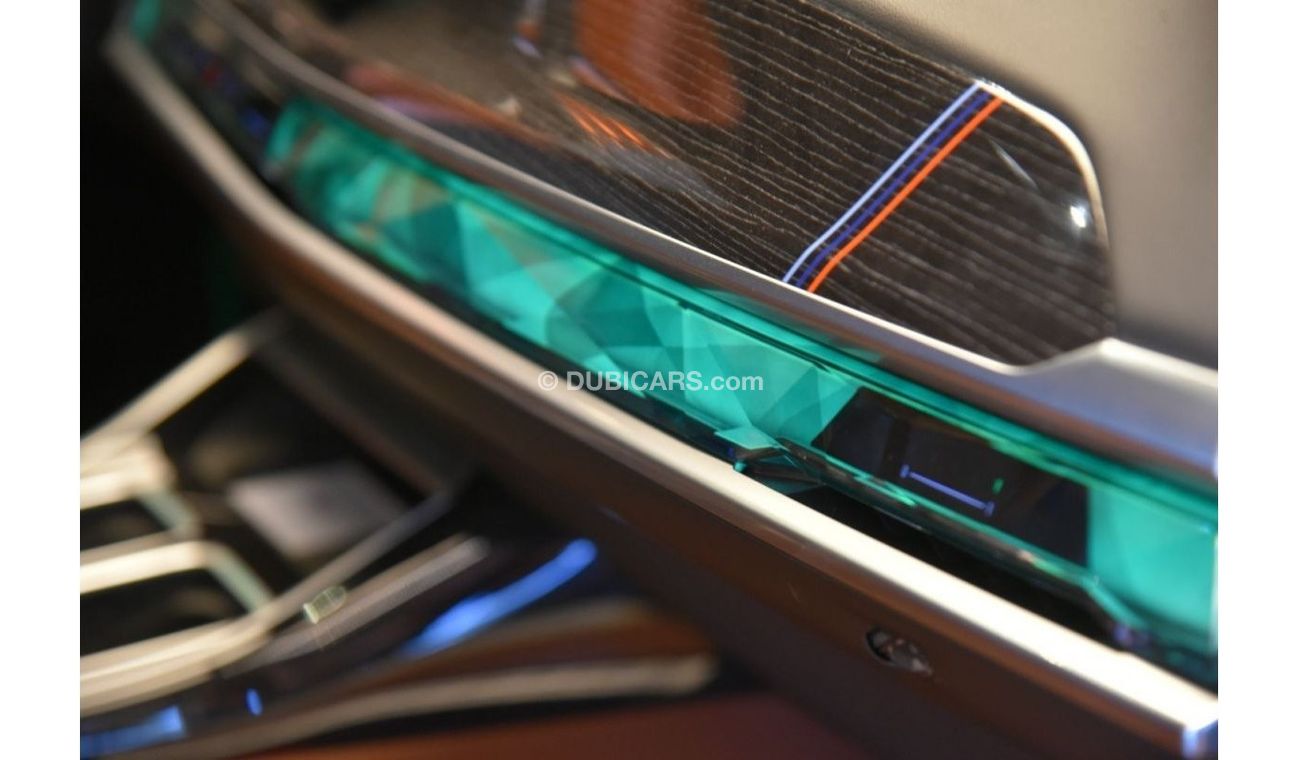 BMW 735 ✔ 735I M KIT ✔ 5 YEARS WARRANTY ✔ GCC Specs